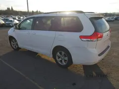 2013 Toyota Sienna LE