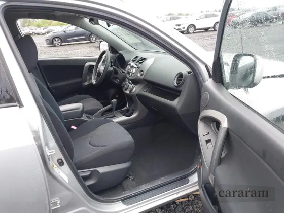 2007 Toyota RAV4 Sport