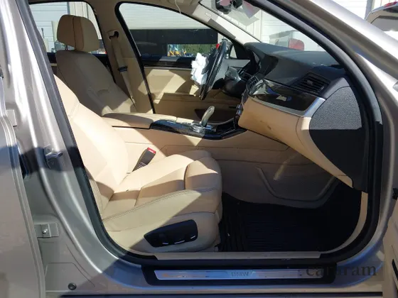 2014 BMW 5 Series 528i