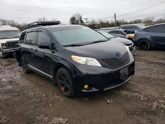 2013 Toyota Sienna LE AAS
