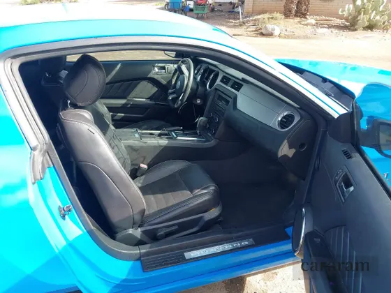 2013 Ford Mustang V6