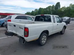 2000 Nissan Frontier XE