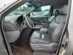 2005 Toyota Sienna XLE