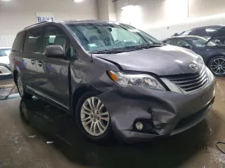 2014 Toyota Sienna XLE