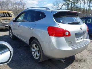 2011 Nissan Rogue SV