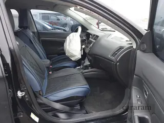 2016 Mitsubishi Outlander ES