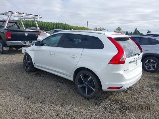 2015 Volvo XC60 T6 R-Design Platinum