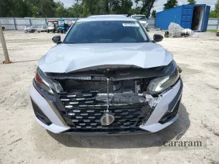 2023 Nissan Altima SR