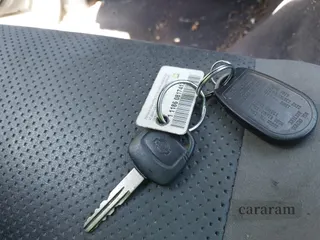 2001 Nissan Pathfinder SE