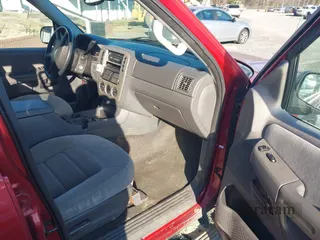 2005 Ford Explorer XLT