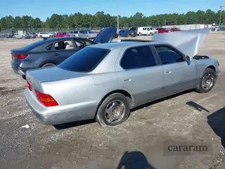 2000 Lexus LS 400