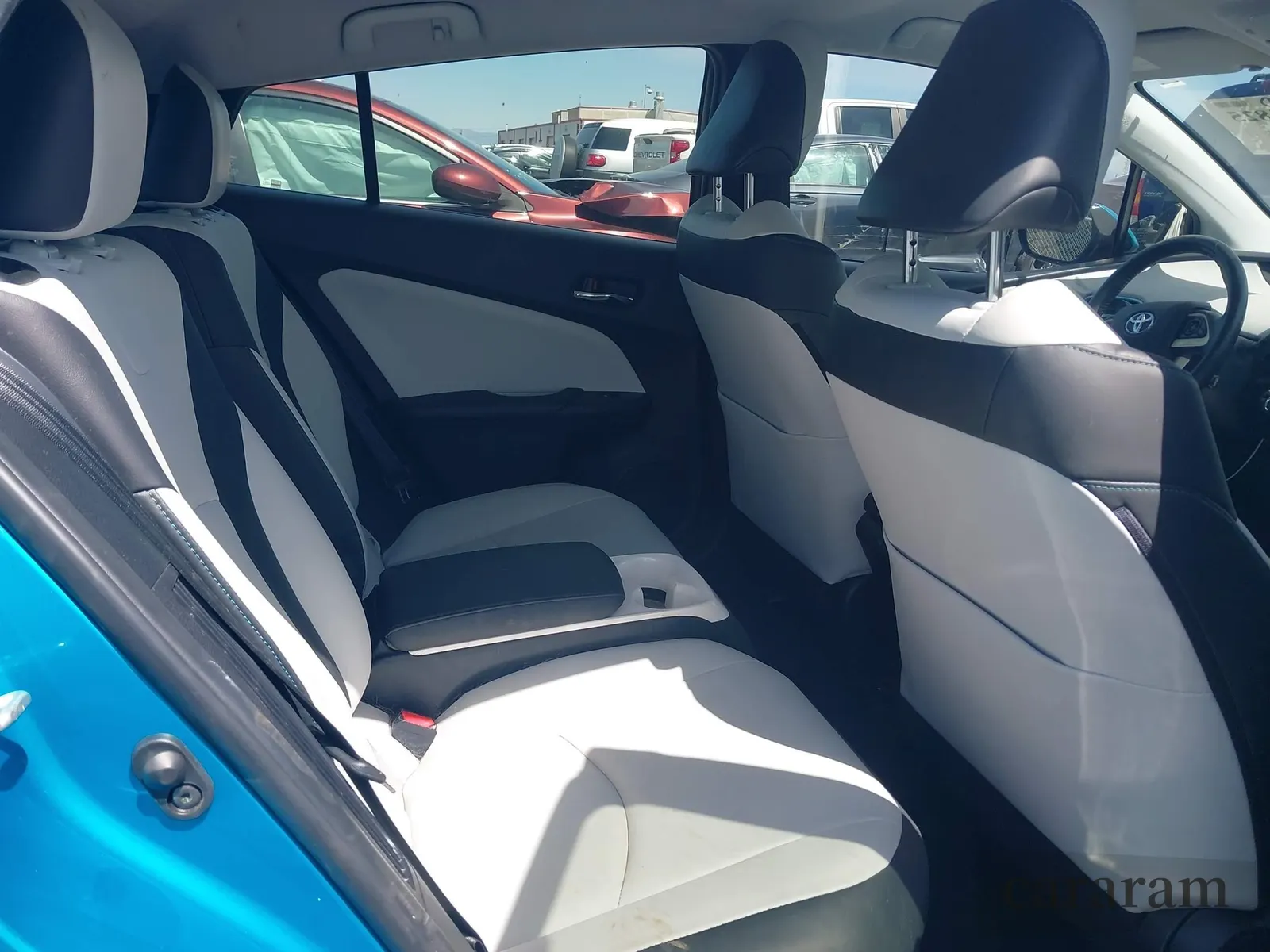 2017 Toyota Prius Plus
