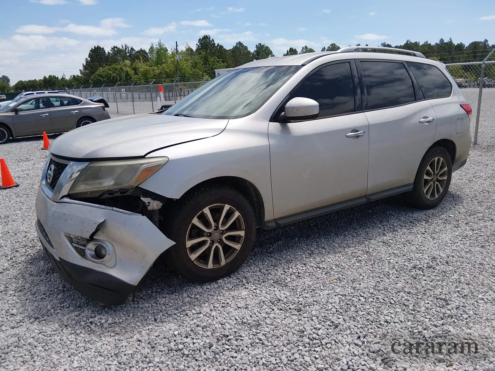 2015 Nissan Pathfinder SV