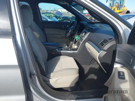 2012 Ford Explorer