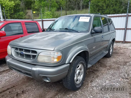 1999 Ford Explorer XLT