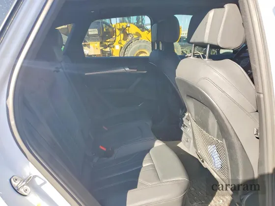 2024 Audi Q5 S line Premium