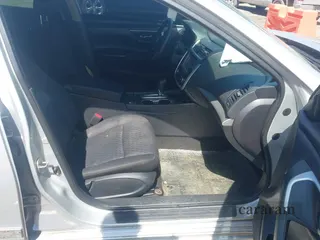 2016 Nissan Altima SR