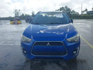 2015 Mitsubishi Outlander SE