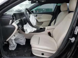 2019 Mercedes-Benz A 220