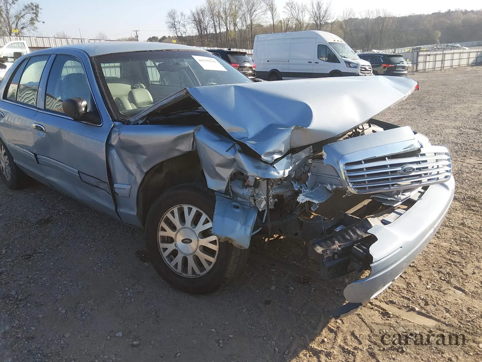2004 Ford Crown Victoria LX