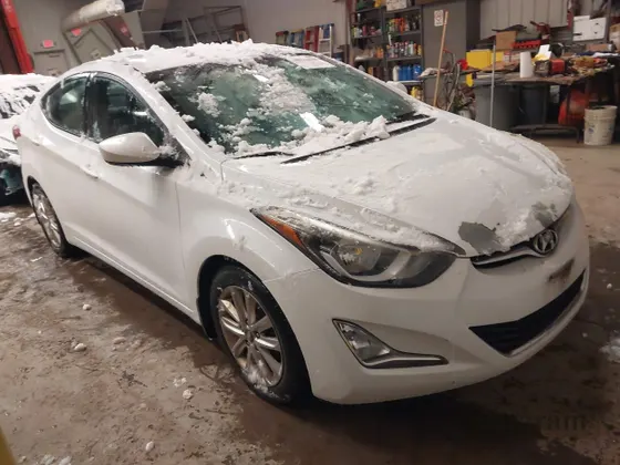 2015 Hyundai Elantra SE