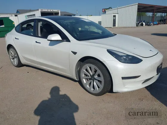 2021 Tesla Model 3 Standard Range Plus