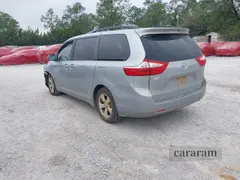 2016 Toyota Sienna LE