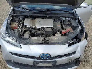 2019 Toyota Prius XLE