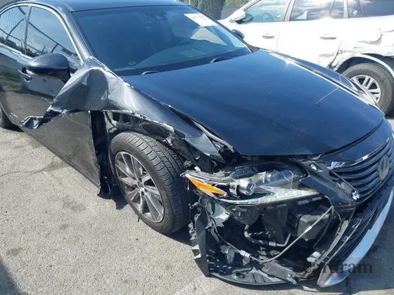 2016 Lexus ES 300h