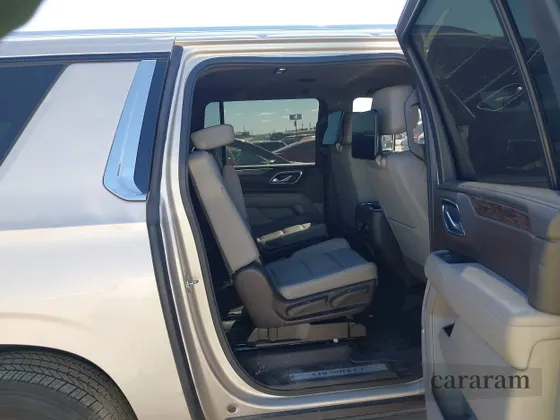 2021 Chevrolet Suburban LT