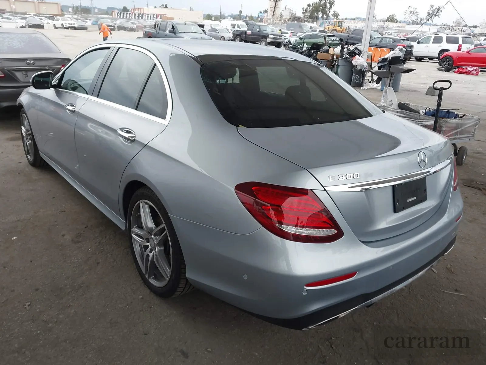 2017 Mercedes-Benz E 300 Luxury
