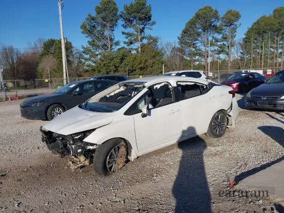 2024 Nissan Versa SV