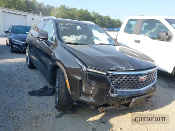 2024 Cadillac XT4 AWD Premium Luxury