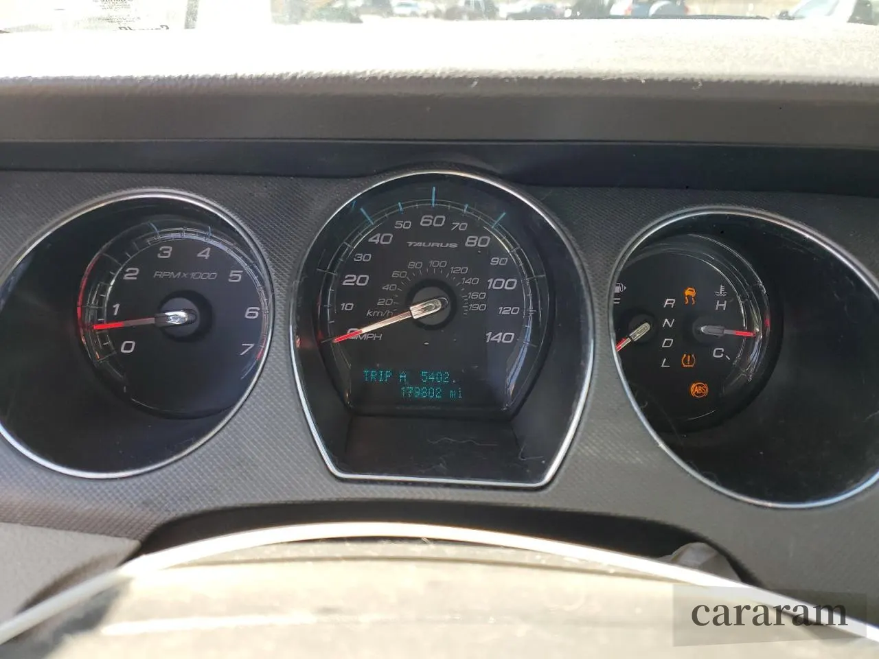 2011 Ford Taurus SE