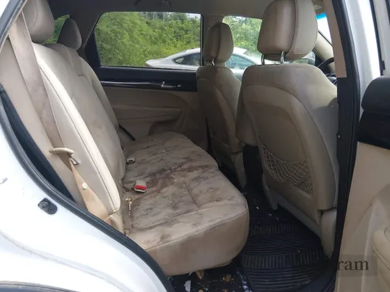2011 Kia Sorento LX