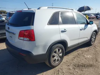 2013 Kia Sorento LX