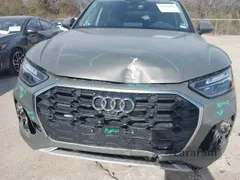 2024 Audi Q5 S line Premium Plus