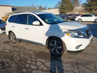 2014 Nissan Pathfinder SV