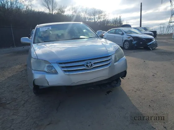 2005 Toyota Avalon XLS