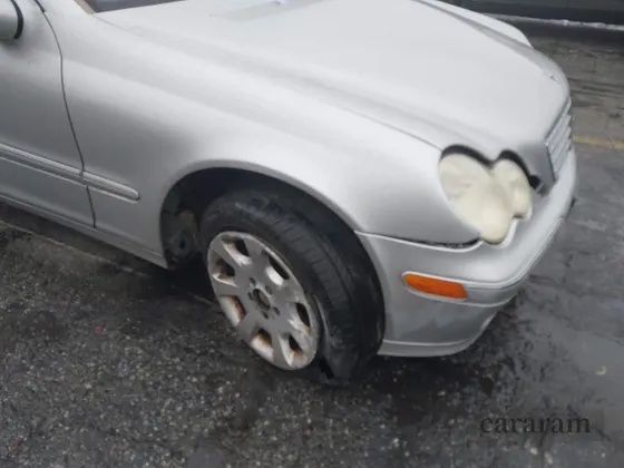 2005 Mercedes-Benz C 240