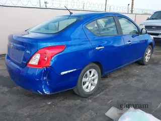 2012 Nissan Versa SV