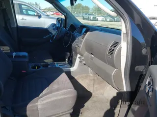 2012 Nissan Pathfinder S