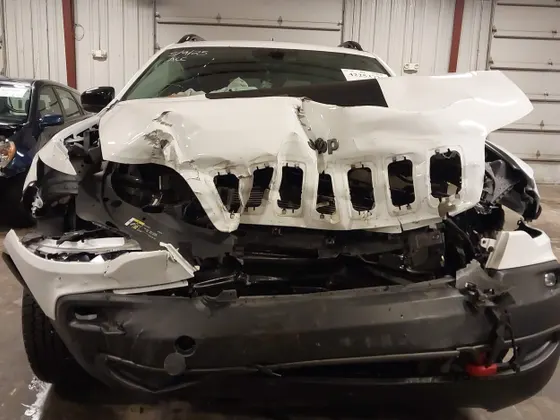 2022 Jeep Cherokee Trailhawk