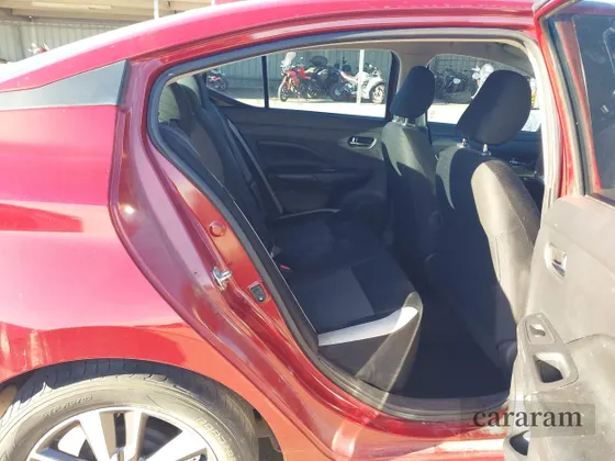 2020 Nissan Versa SV