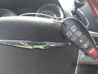 2012 Chrysler Town & Country Limited