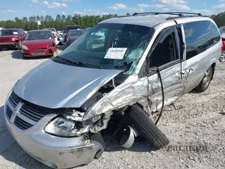 2005 Dodge Caravan SXT