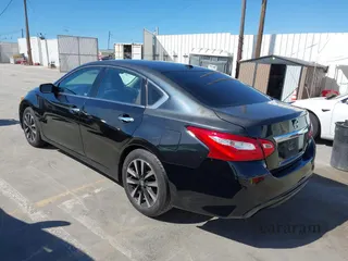 2017 Nissan Altima SR