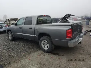 2005 Dodge Dakota SLT