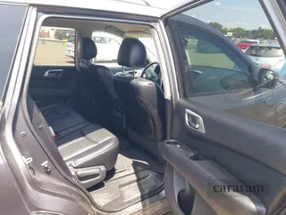 2020 Nissan Pathfinder SL