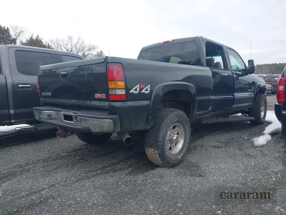 2004 GMC Sierra 2500HD SLT